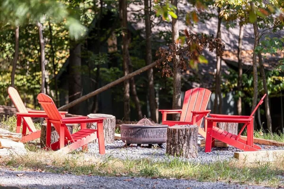 Fire pit area to enjoy!