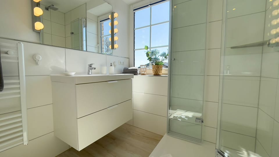 Kirsten 5 - Cozy vacation apartment close to the beach for up to 4 people - House Apartment in Cuxhaven