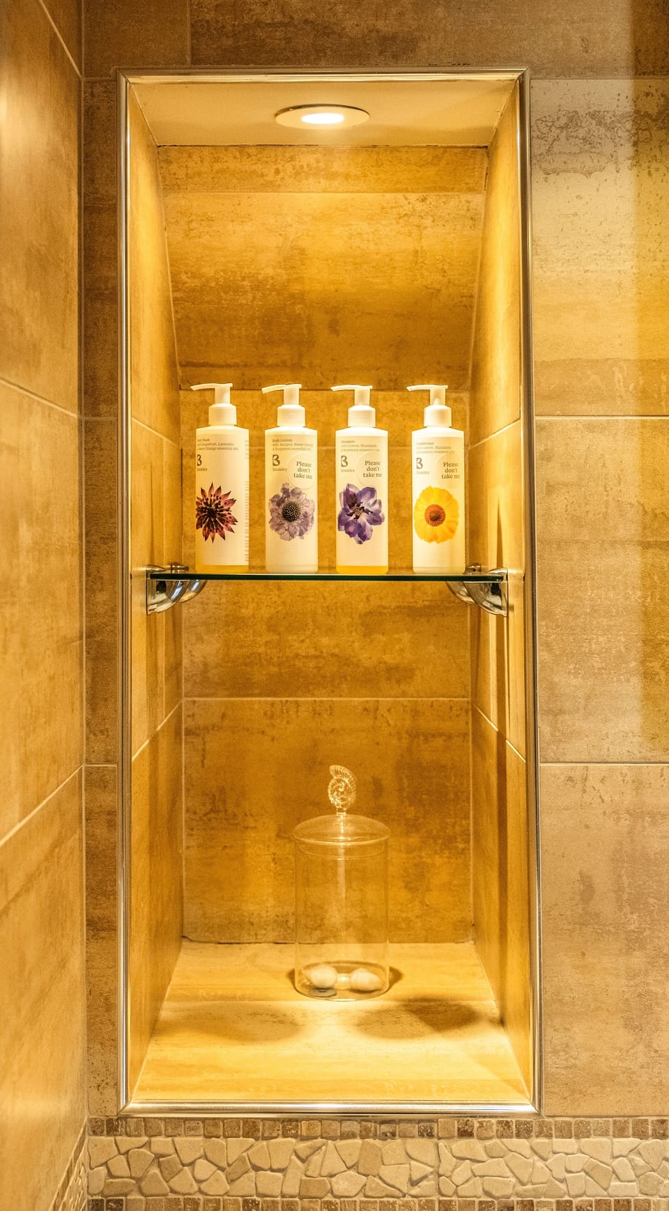Comfort Double Room | Bathroom | Hair dryer, bathrobes, towels
