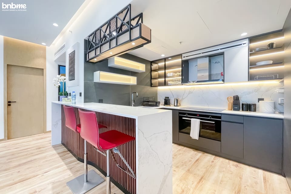Apartment | Private kitchen | Fridge, oven, stovetop, coffee/tea maker