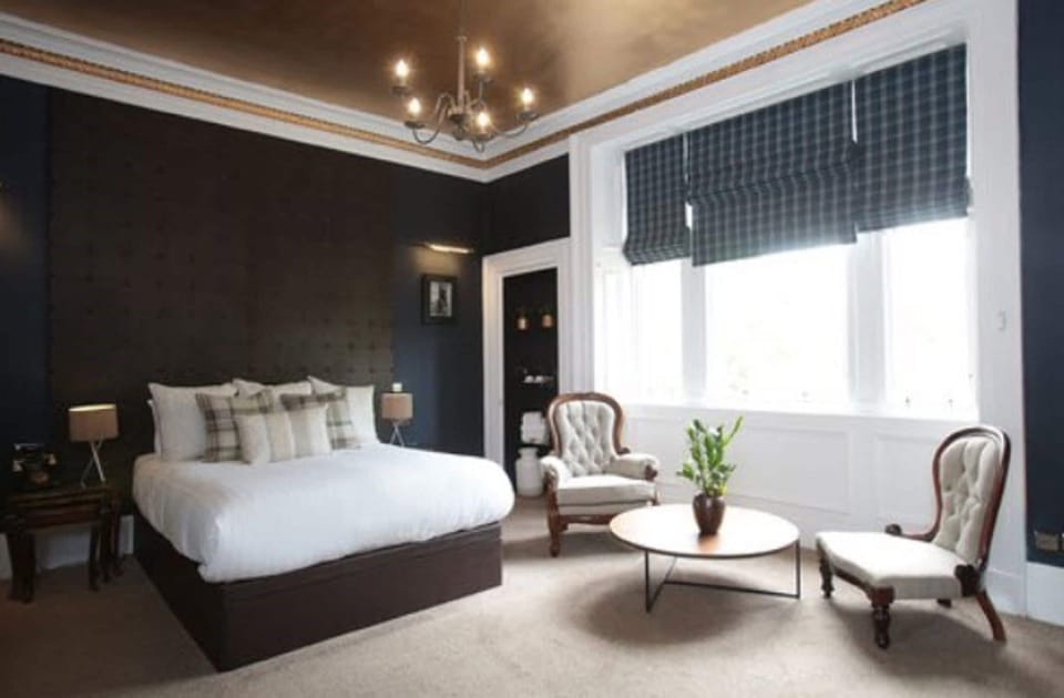 Premier Room | King Bed | Spa Bath  | Premium bedding, desk, iron/ironing board, free WiFi