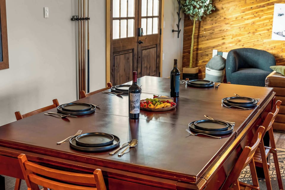 Comfortable Dining | Listed with @BookTraverse