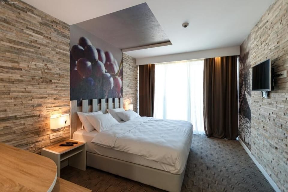 Minibar, in-room safe, desk, soundproofing