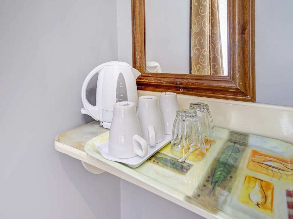 Standard Triple Room, Multiple Beds | Iron/ironing board, free WiFi, bed sheets