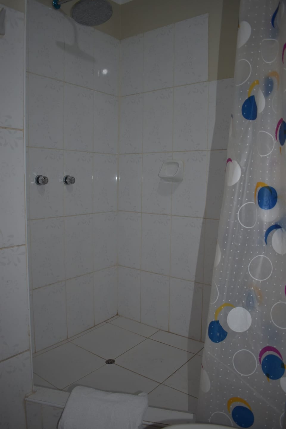Standard Double Room, City View | Bathroom | Shower, rainfall showerhead, hair dryer, towels