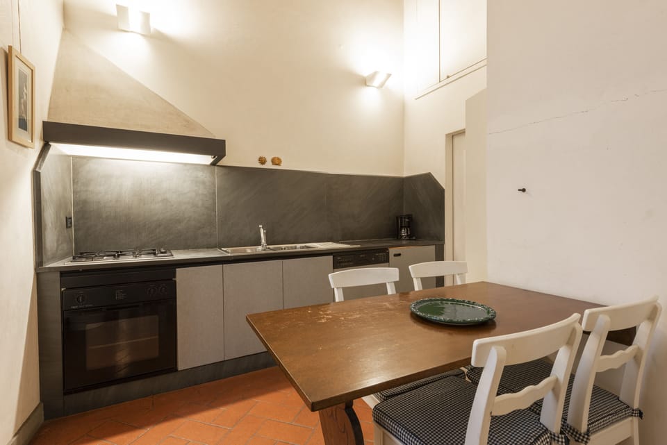 Design Apartment | Private kitchen | Fridge, microwave, oven, stovetop