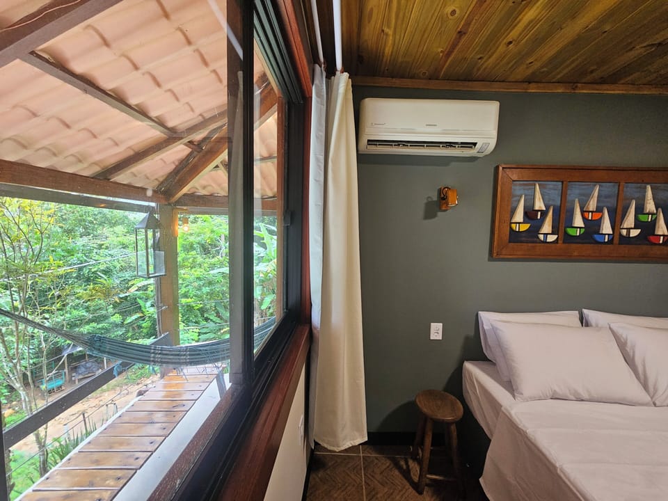 Green Area House House in Angra dos Reis