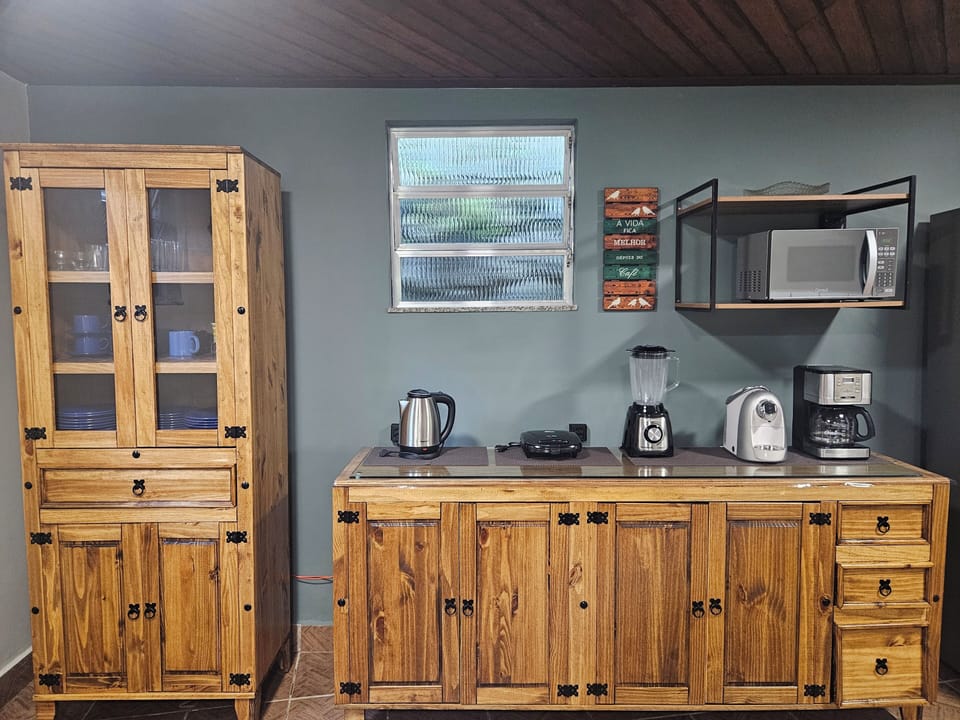 CASA panorâmica, 2 quartos, para não fumantes, vista para a montanha | Private kitchen | Oven, cookware/dishes/utensils, eco-friendly cleaning products