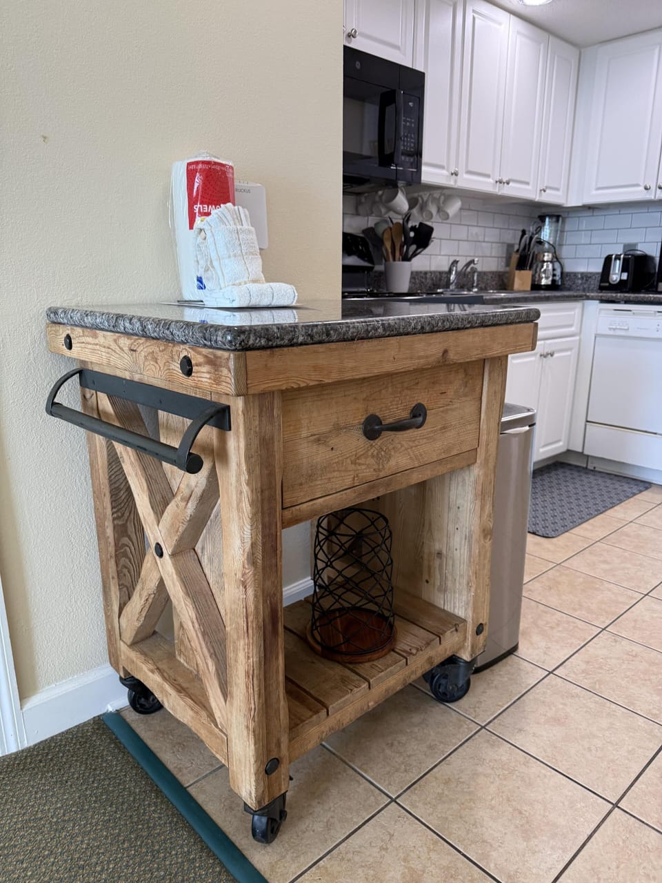 Kitchen - Granite Countertops