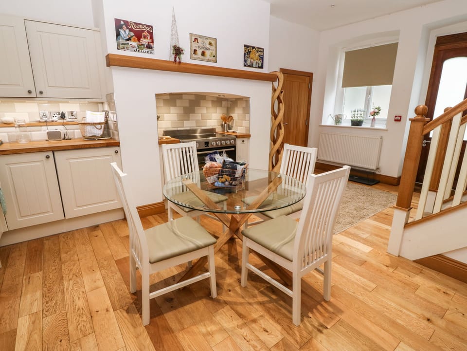 Fridge, dishwasher, electric kettle, toaster