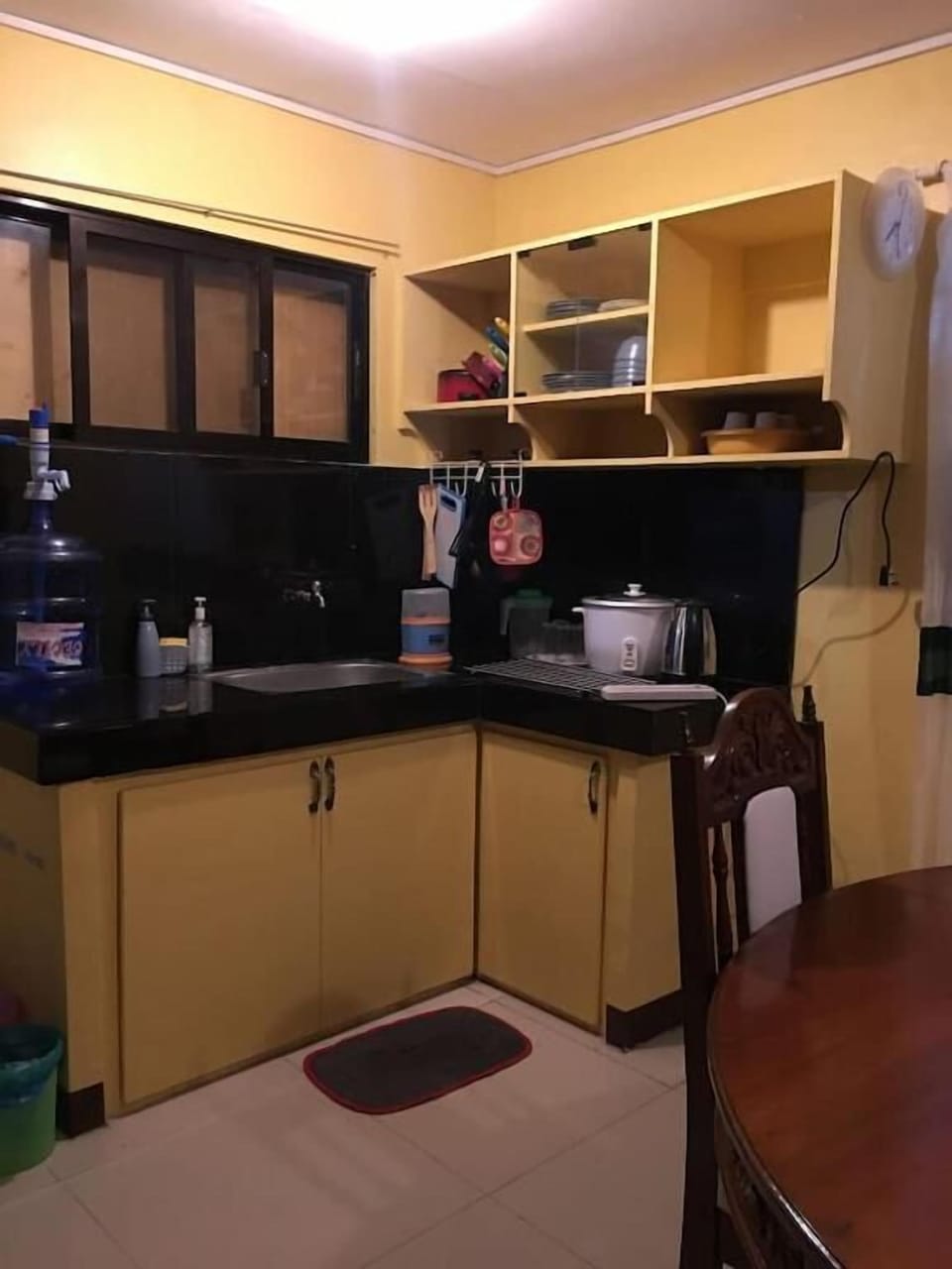 Family House, 3 Bedrooms, Non Smoking, Garden View | Private kitchen | Mini-fridge, stovetop, dishwasher, electric kettle