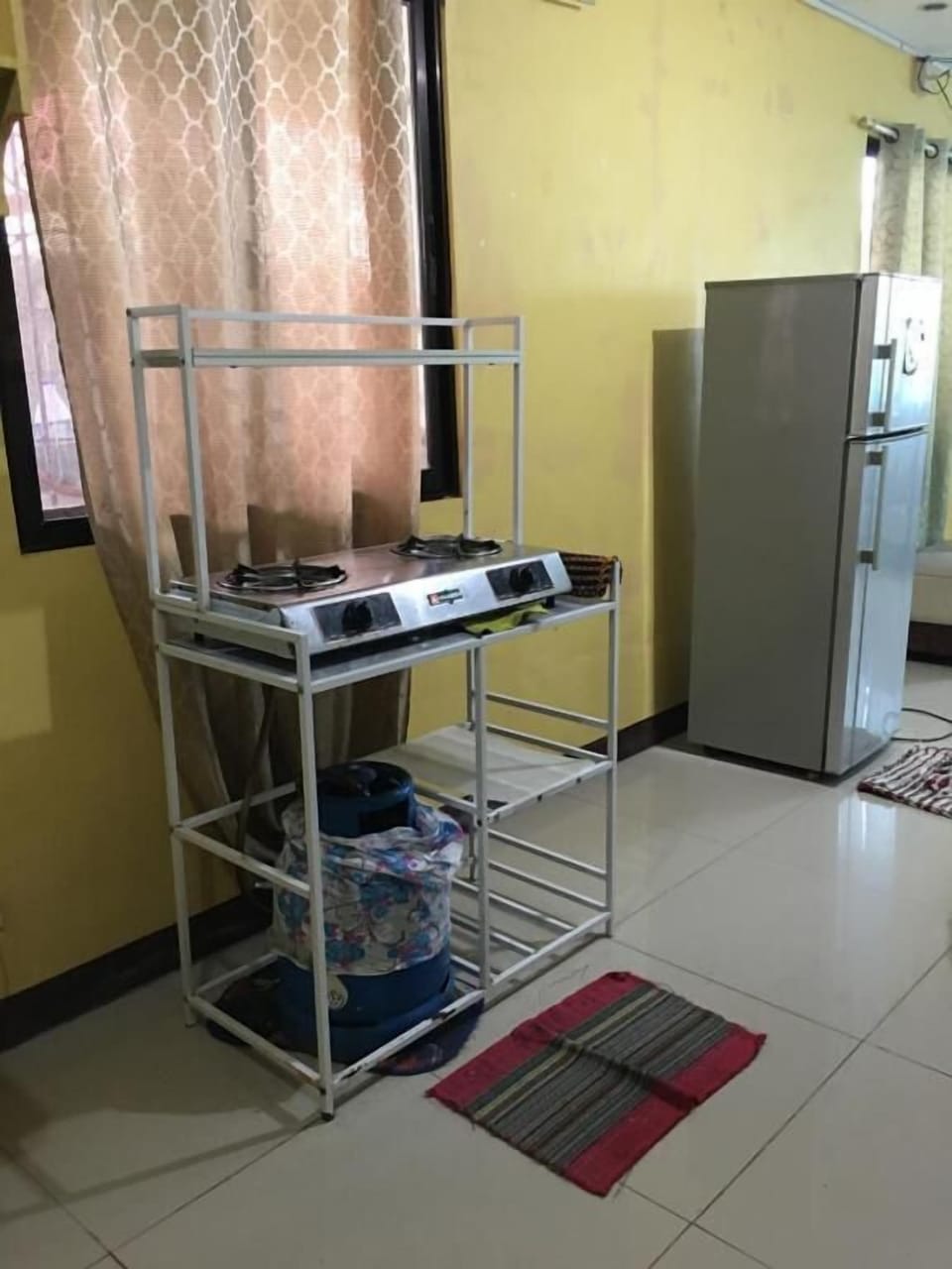 Family House, 3 Bedrooms, Non Smoking, Garden View | Private kitchen | Mini-fridge, stovetop, dishwasher, electric kettle