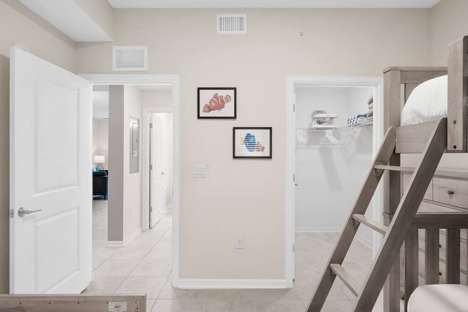 Second Bedroom with 40" Smart TV.#Disney #Parks #kingdom #springs #StoreyLake #Apartment #Vacation #Rental #waterpark #Kissimmee #Orlando #universal #citywalk