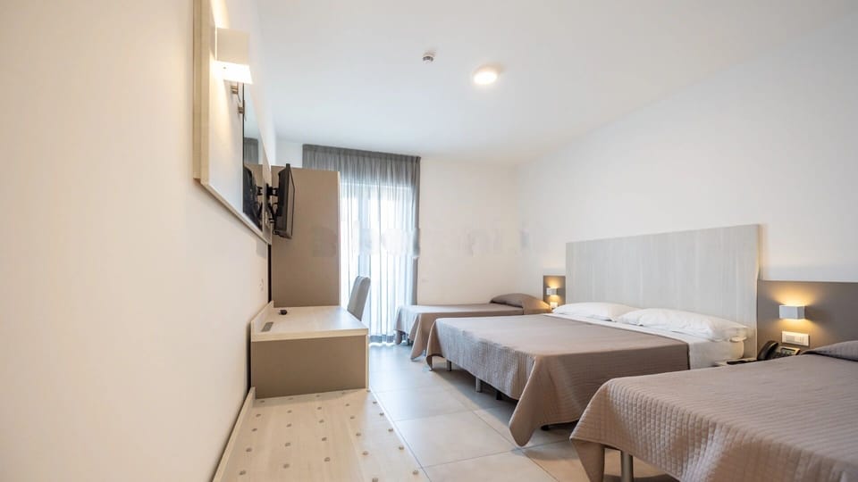 In-room safe, desk, laptop workspace, soundproofing