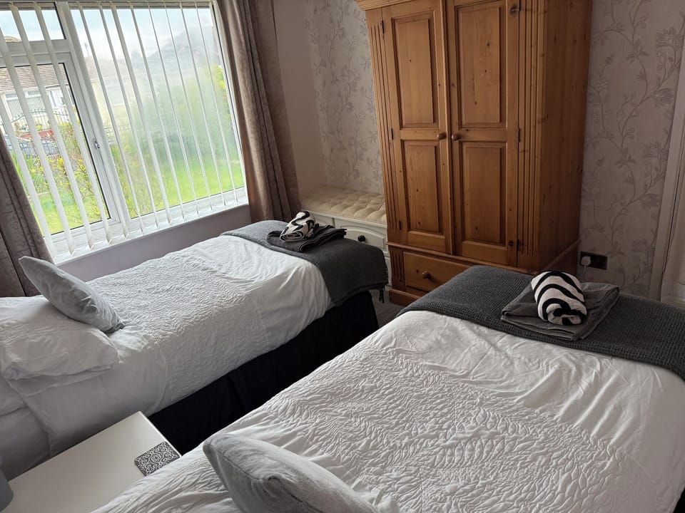 Cottage | 2 bedrooms, individually decorated, individually furnished, free WiFi