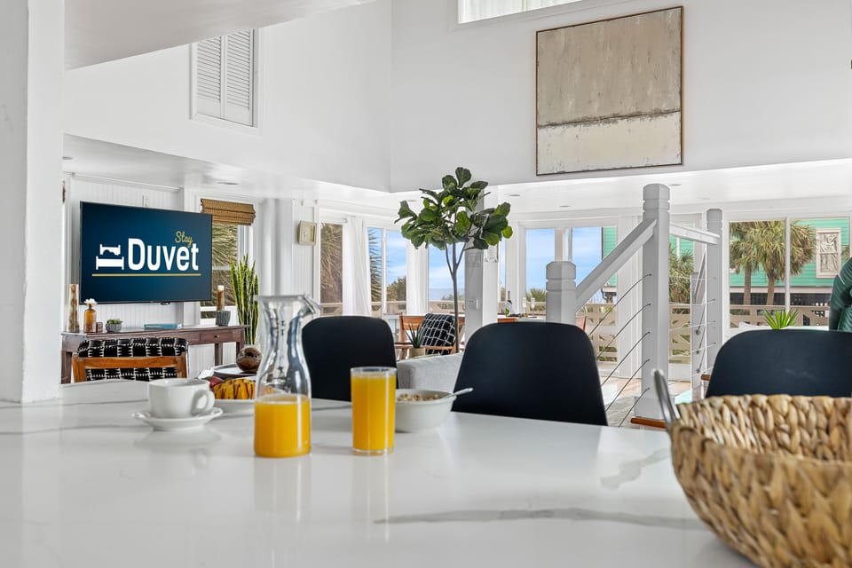 Sandy Dog Beach House | Beach Access