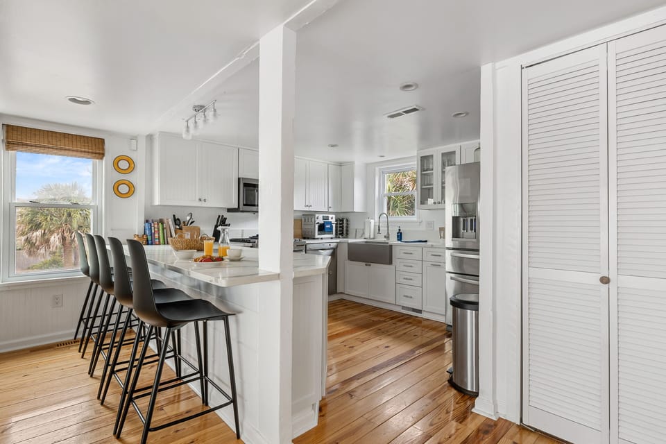 Sandy Dog Beach House | Beach Access