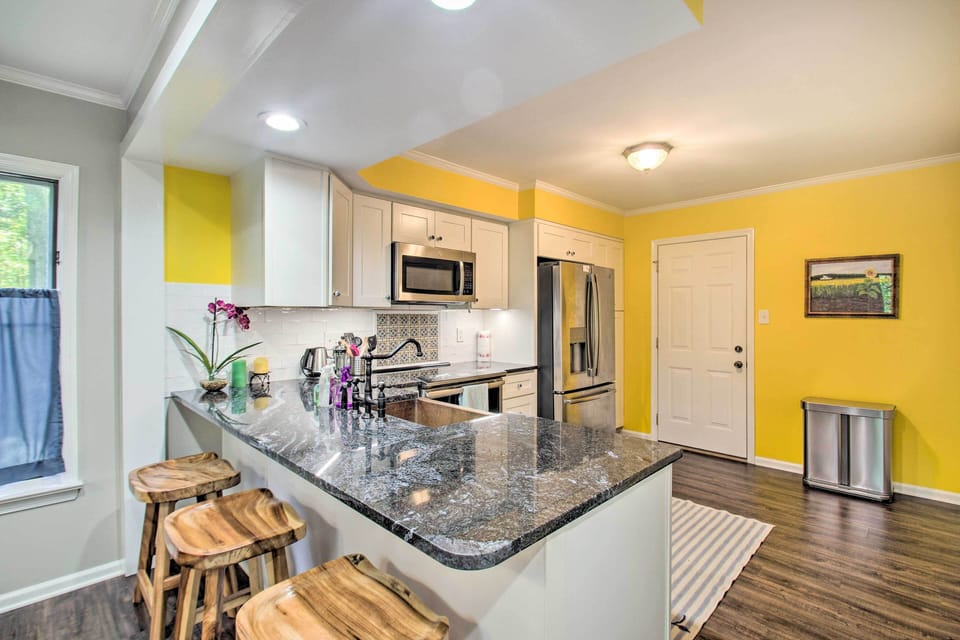 Kitchen | 1st Floor | Fully Equipped | Cooking Basics