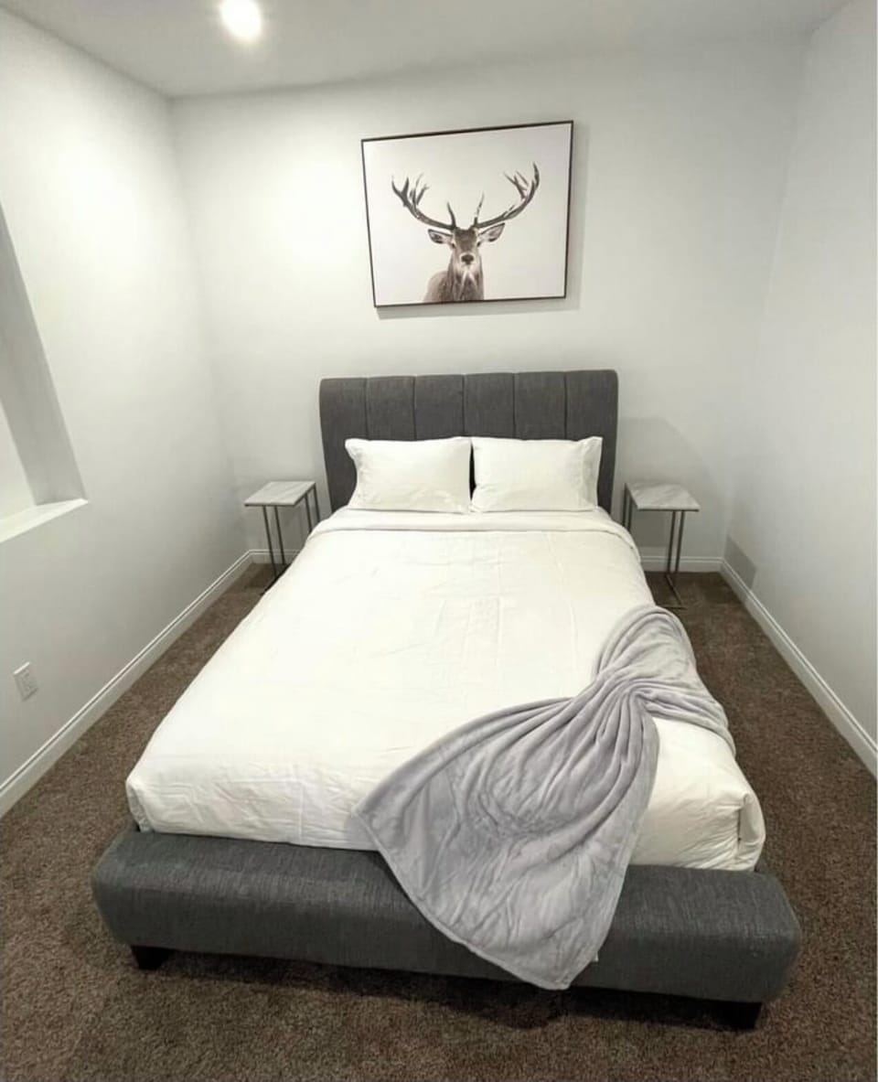 Queen Bedroom
