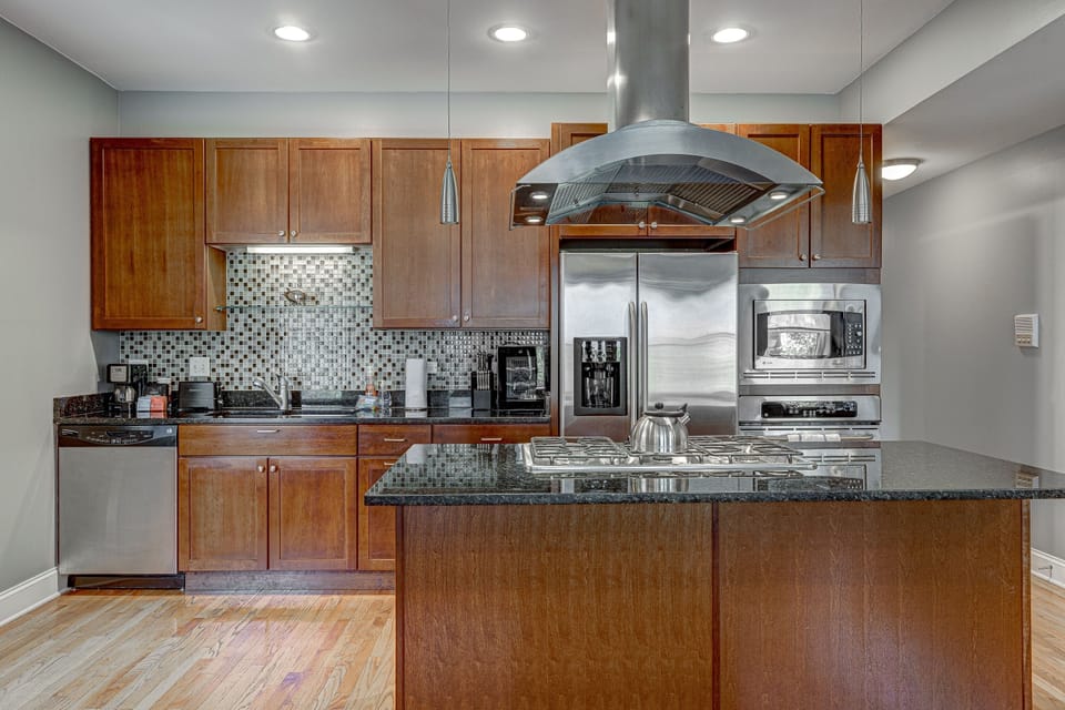 Room, Indoors, Flooring, Kitchen, Hardwood