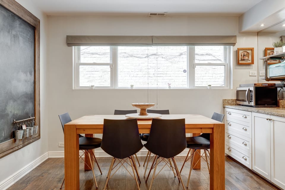 My bright eat-in kitchen is so cheerful
