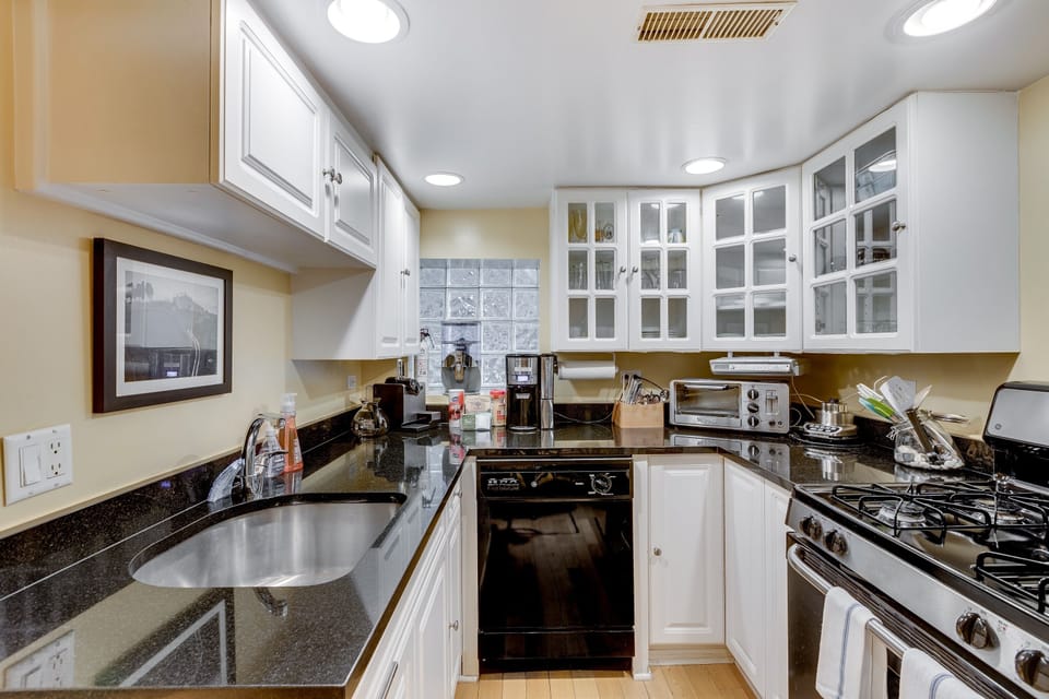 Room, Indoors, Kitchen, Shelf, Flooring