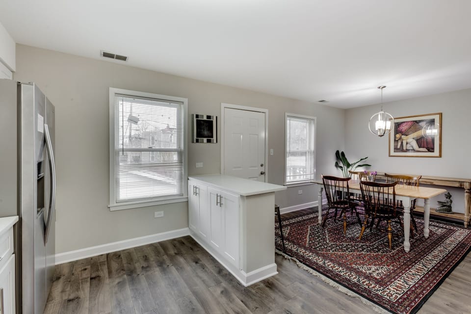 Flooring, Floor, Indoors, Room, Hardwood