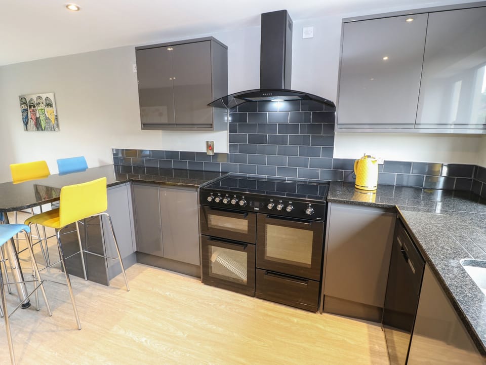 Fridge, dishwasher, electric kettle, toaster