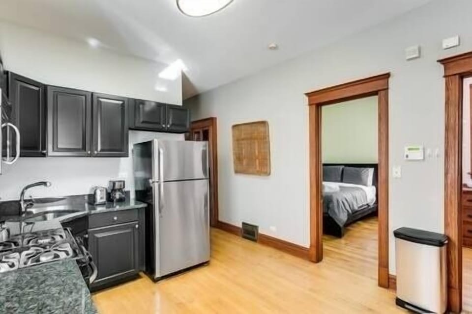 Indoors, Room, Flooring, Furniture, Lighting