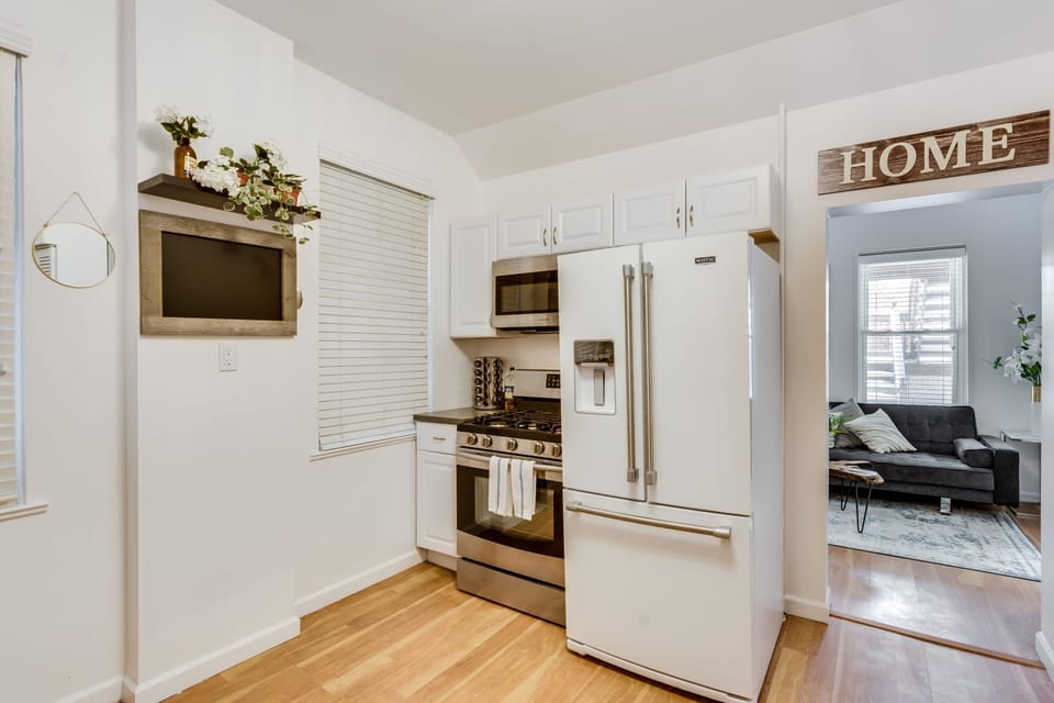 A bright, well-equipped kitchen is what everyone wants on vacation, right?