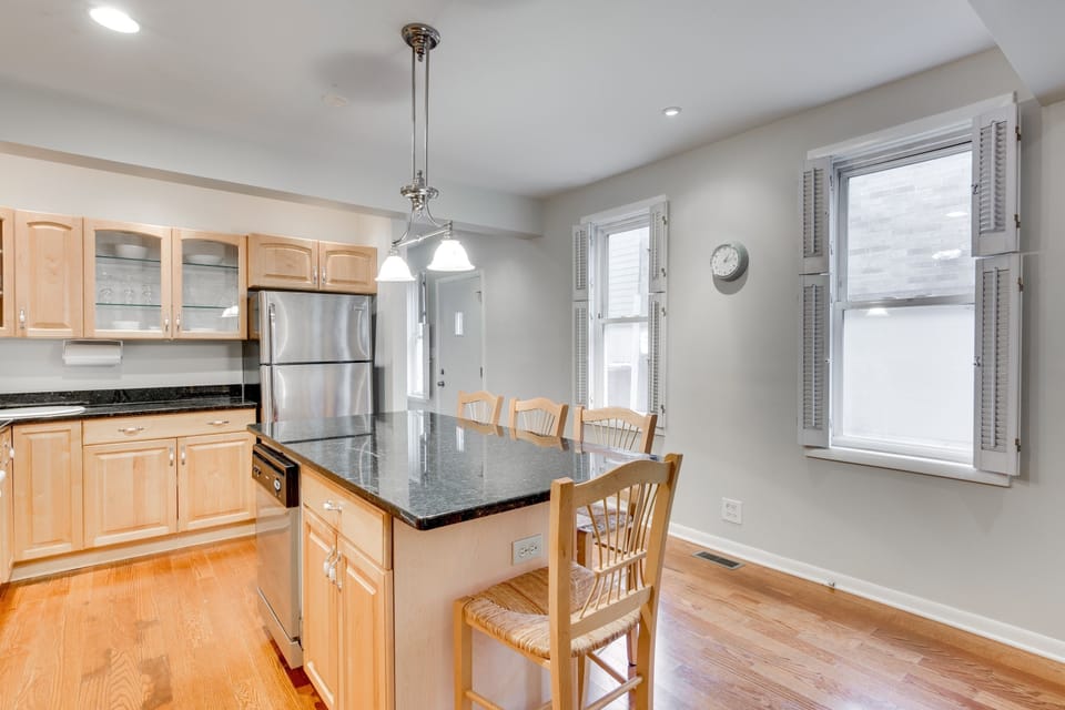 Flooring, Hardwood, Room, Indoors, Floor