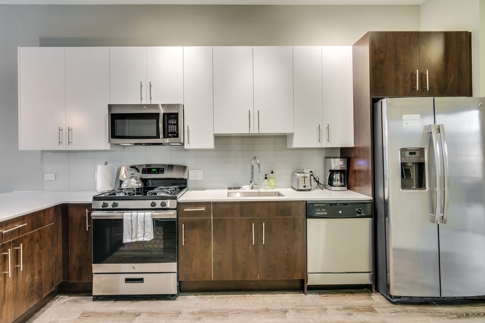 Refrigerator, Room, Indoors, Oven, Kitchen