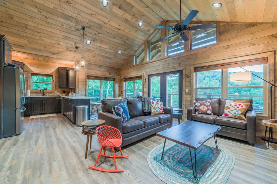 Open floor plan living room, kitchen and dining. 