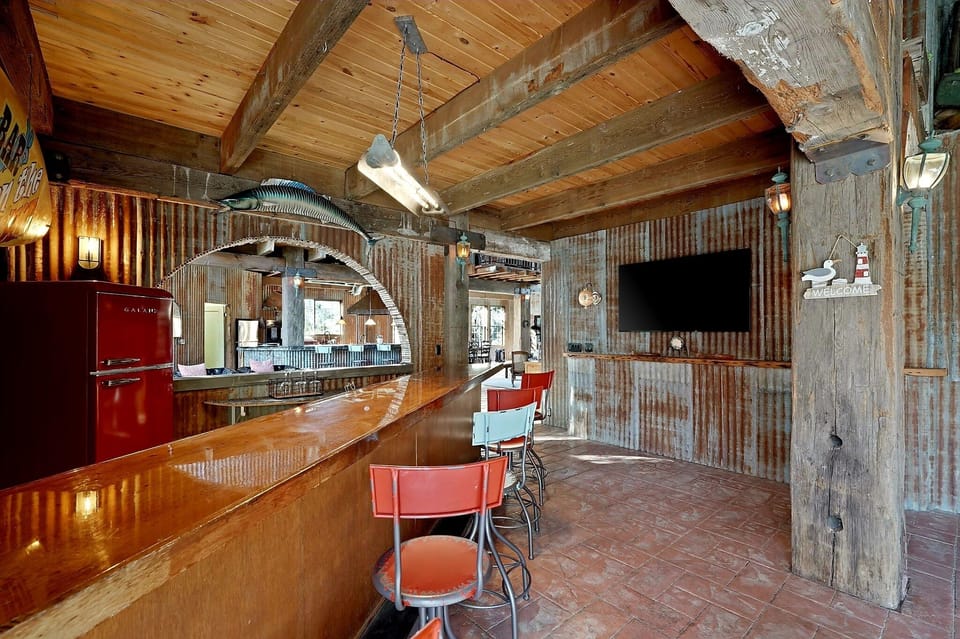 Bar with the refrigerator 