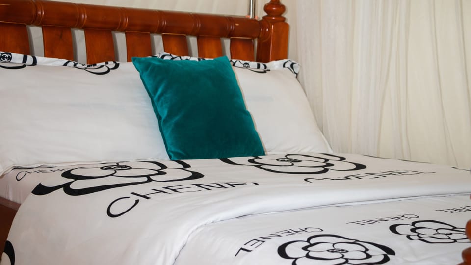 Basic Room | Minibar, individually decorated, individually furnished