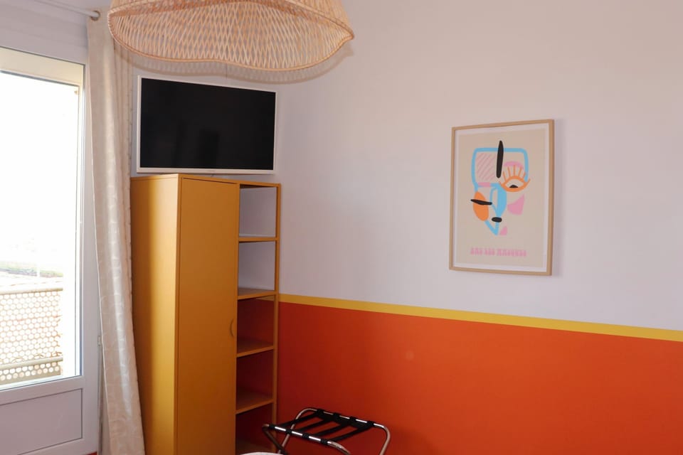 Double Room Ocean | In-room safe, desk, iron/ironing board, free cribs/infant beds