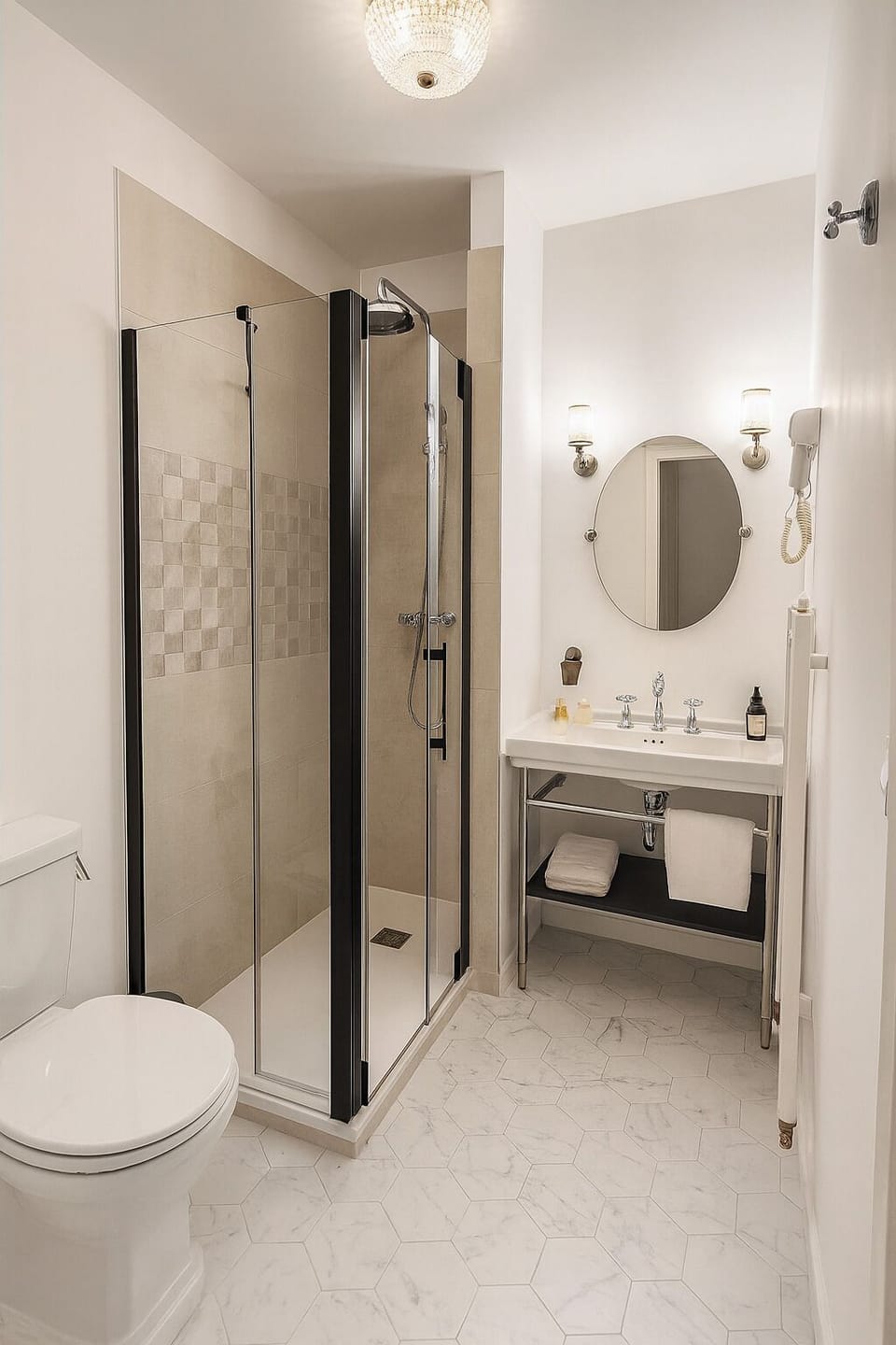 Superior Double Room | Bathroom | Hair dryer, towels, soap, shampoo