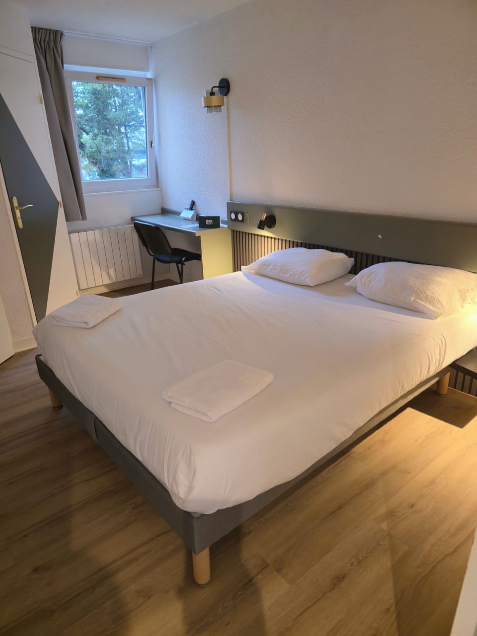 Standard Double Room, 1 Double Bed | Individually decorated, desk, blackout drapes, free WiFi