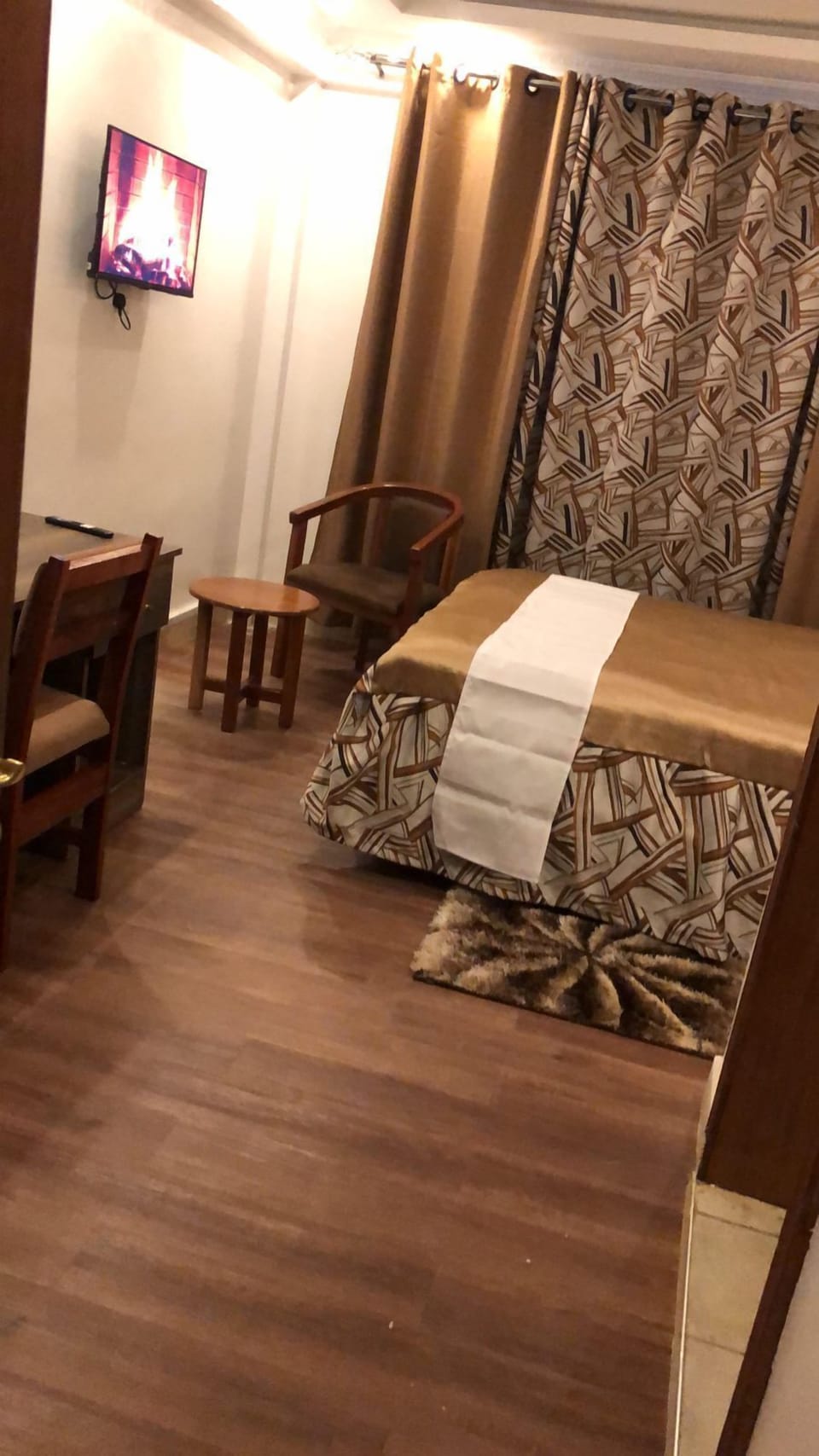 Deluxe Single Room | Desk, laptop workspace, iron/ironing board, free WiFi