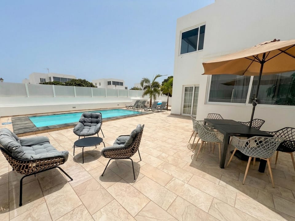 Enjoy open-air breakfasts and dinners under the stars in your private outdoor dining area.
