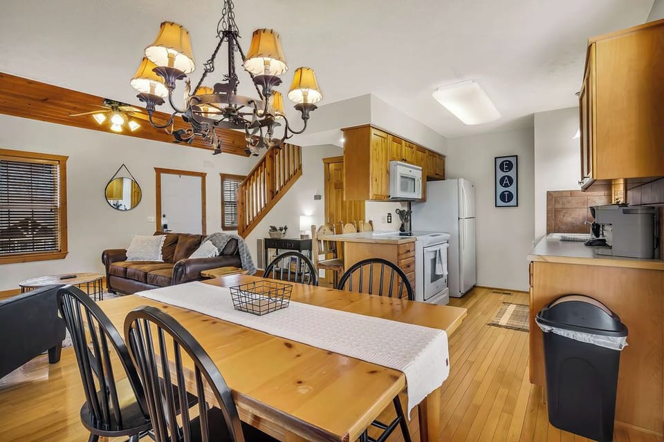 Dining room 3