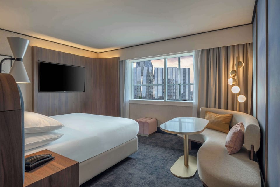 Room, 1 King Bed (Relaxation) | Minibar, in-room safe, desk, soundproofing