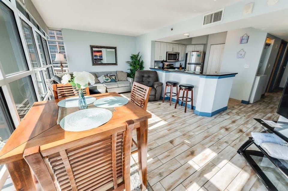 Large Living Area with Views of the Ocean, Beautifully Decorated