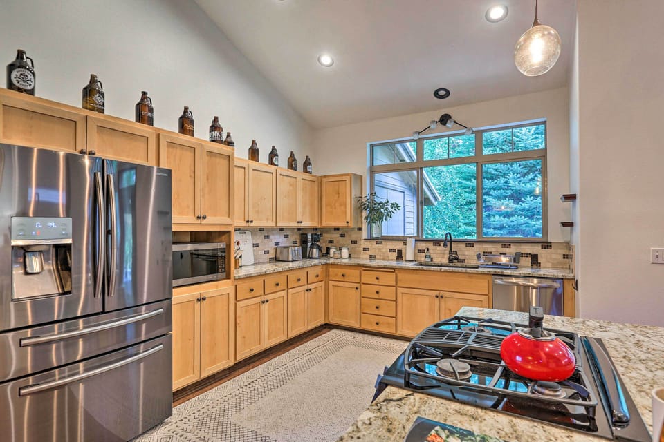 Kitchen | Trash Bags | Paper Towels
