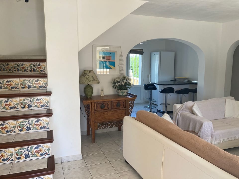 Living / Breakfast room 
