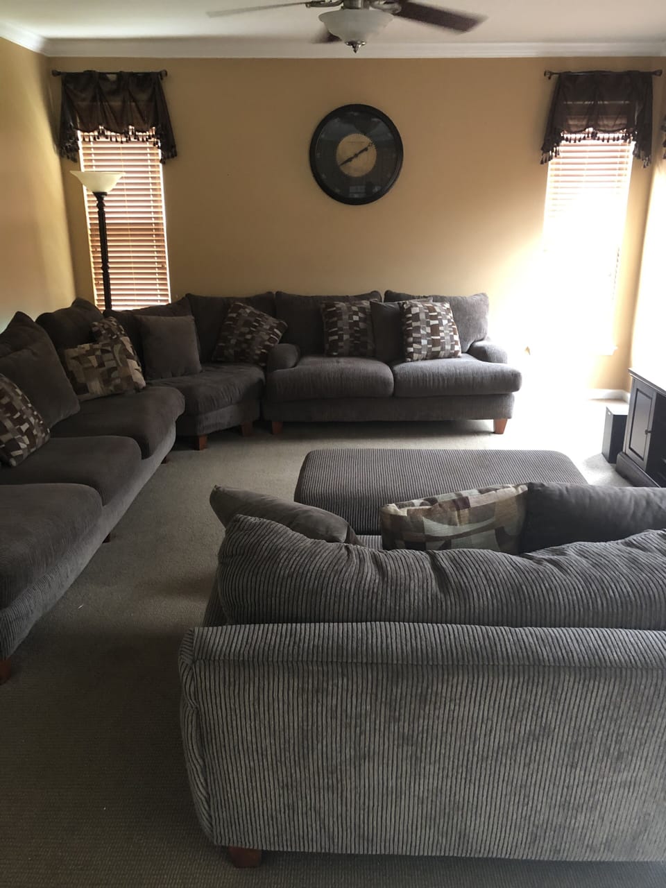 Family Room w/70 inch smart tv.
