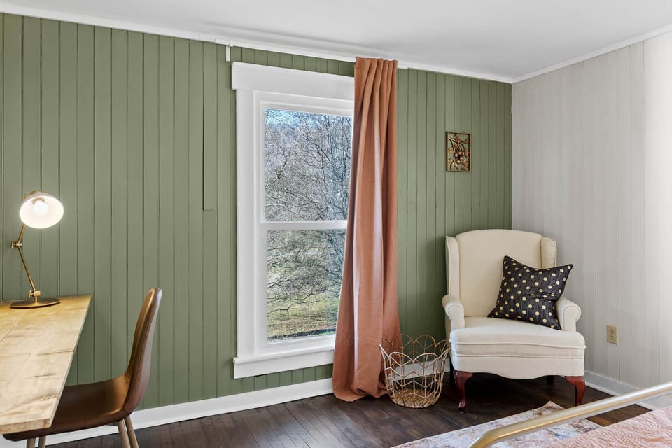 Queen Bedroom with Desk, Full Length Mirror and Mountain View