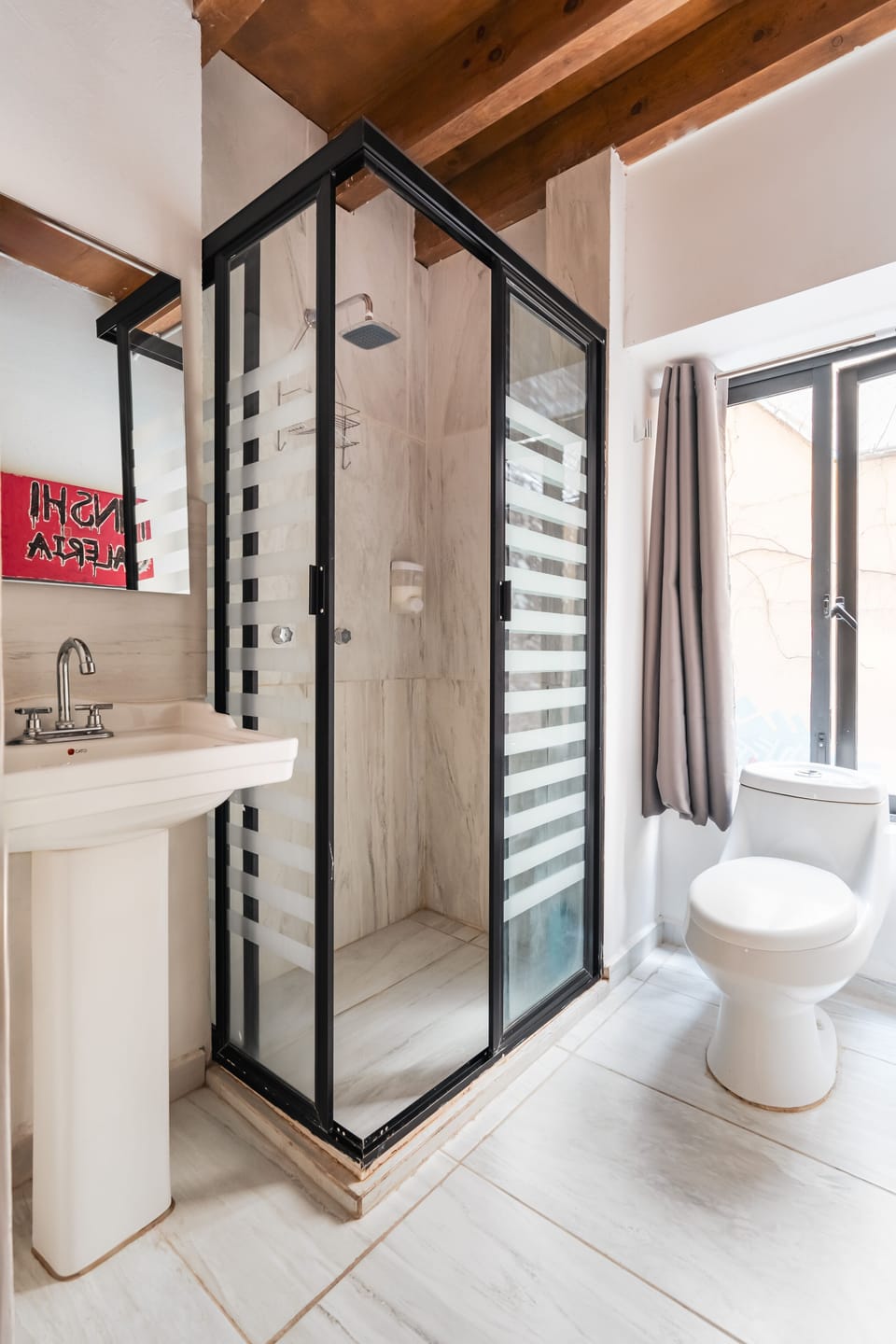 Rufino Tamayo (Private Room) | Bathroom | Towels