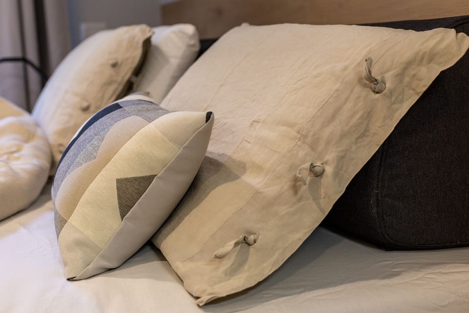 Room | Premium bedding, down comforters, minibar, in-room safe