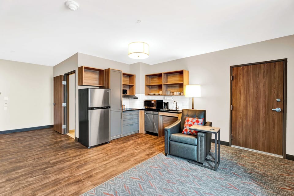 1 bedroom, desk, soundproofing, iron/ironing board